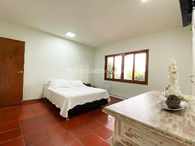 Casa en venta en Envigado, Envigado · foto 11 de 16
