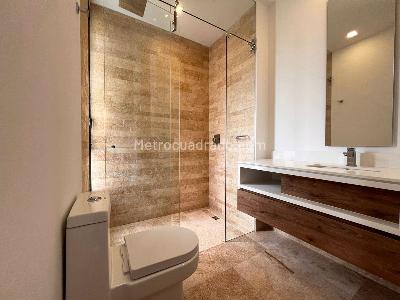 Casa de 3 alcobas en venta en Envigado, Envigado, 440 m² · foto 12 de 16
