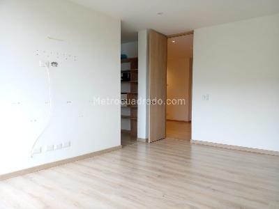 Casa de 3 alcobas en venta en Envigado, Envigado, 215 m² · foto 8 de 16