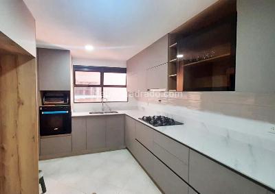 Apartamento de 4 alcobas en venta en El Poblado, Medellín, 180 m² · foto 4 de 16