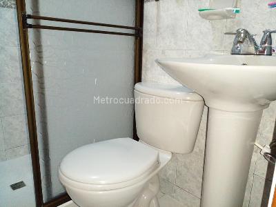 Casa de 5 alcobas en venta en Envigado, Envigado, 210 m² · foto 13 de 16