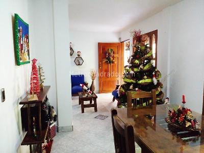 Casa de 5 alcobas en venta en Envigado, Envigado, 210 m² · foto 3 de 16