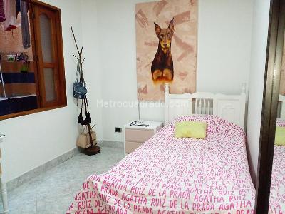 Casa de 5 alcobas en venta en Envigado, Envigado, 210 m² · foto 9 de 16