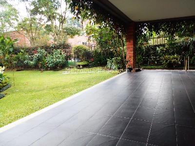 Casa de 3 alcobas en venta en Envigado, Envigado, 509 m² · foto 17 de 17