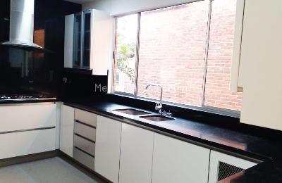 Casa de 3 alcobas en venta en Envigado, Envigado, 509 m² · foto 4 de 17