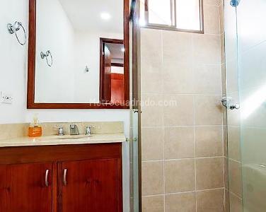 Apartamento en venta en El Poblado, Medellín · foto 16 de 20