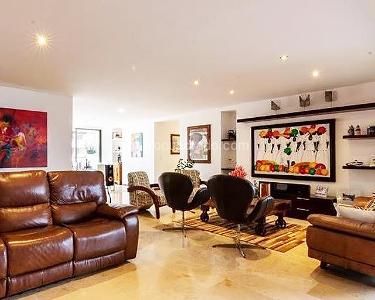 Apartamento en venta en El Poblado, Medellín · foto 3 de 20