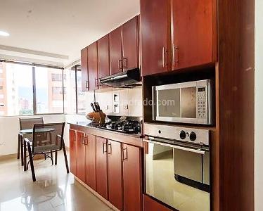 Apartamento en venta en El Poblado, Medellín · foto 7 de 20