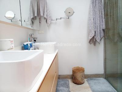 Casa de 3 alcobas en venta en Envigado, Envigado, 209 m² · foto 14 de 17