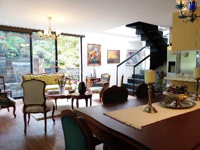 Casa de 3 alcobas en venta en Envigado, Envigado, 209 m² · foto 3 de 17