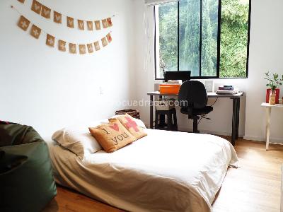 Casa de 3 alcobas en venta en Envigado, Envigado, 222 m² · foto 9 de 16