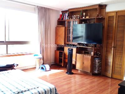 Apartamento de 3 alcobas en venta en El Castillo, Medellín, 340 m² · foto 12 de 19