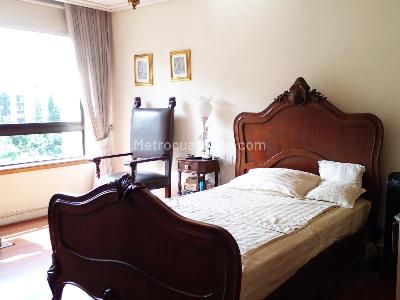 Apartamento de 3 alcobas en venta en El Castillo, Medellín, 340 m² · foto 15 de 19