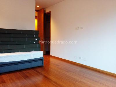 Apartamento de 3 alcobas en venta en El Poblado, Medellín, 311 m² · foto 12 de 18