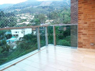 Apartamento de 3 alcobas en venta en El Poblado, Medellín, 311 m² · foto 17 de 18