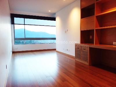 Apartamento de 3 alcobas en venta en El Poblado, Medellín, 311 m² · foto 6 de 18