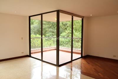 Apartamento de 3 alcobas en venta en San Lucas, Medellín, 157 m² · foto 3 de 18