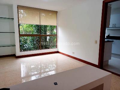 Apartamento de 3 alcobas en venta en San Lucas, Medellín, 157 m² · foto 8 de 18