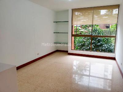 Apartamento de 3 alcobas en venta en San Lucas, Medellín, 157 m² · foto 9 de 18