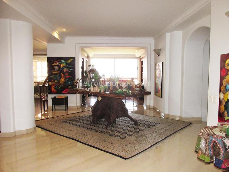 Apartamento Amplio de 4 Alcobas en Los Balsos, El Poblado - 2