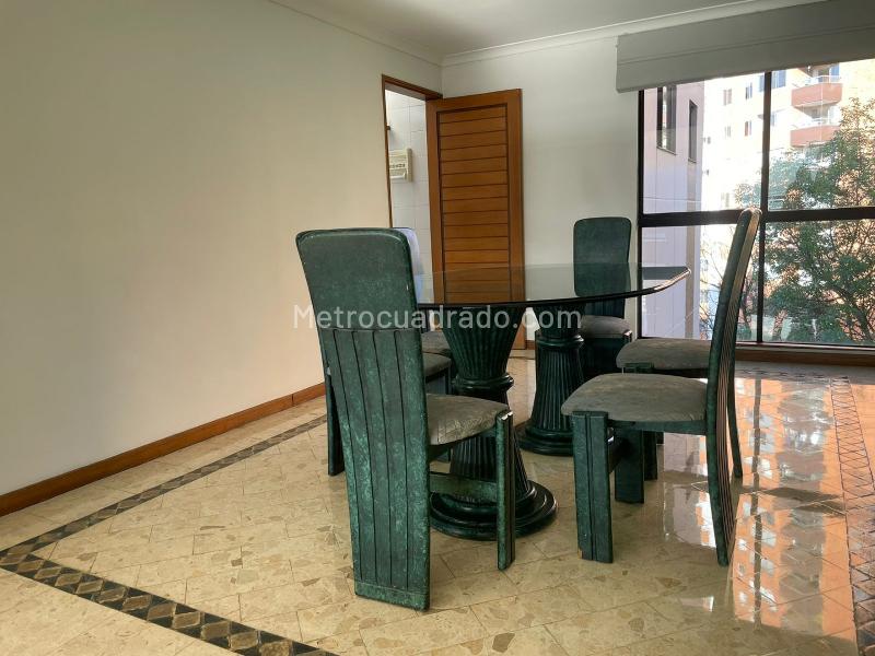 3BR Apartment in El Poblado Closed Unit with Study & Library - 6