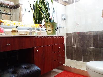 Apartamento de 3 alcobas en venta en El Poblado, Medellín, 183 m² · foto 16 de 19