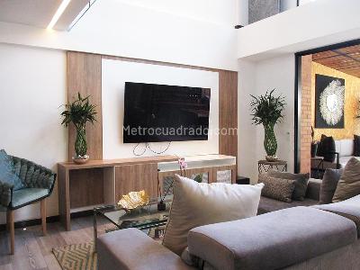 Casa de 3 alcobas en venta en El Poblado, Medellín, 188 m² · foto 3 de 19