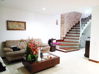 Casa de 3 alcobas en venta en Envigado, Envigado, 311 m² · foto 3 de 18
