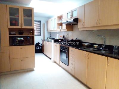 Casa de 3 alcobas en venta en Envigado, Envigado, 311 m² · foto 5 de 18