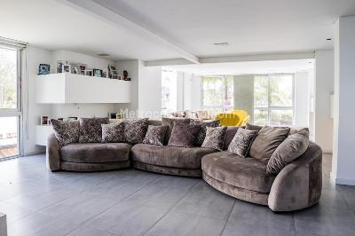 Casa de 5 alcobas en venta en Rionegro, Rionegro, 500 m² · foto 2 de 19