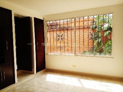 Casa de 4 alcobas en venta en El Poblado, Medellín, 330 m² · foto 13 de 19