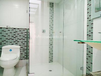 Casa de 4 alcobas en venta en El Poblado, Medellín, 330 m² · foto 17 de 19