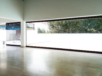 Casa de 4 alcobas en venta en El Poblado, Medellín, 330 m² · foto 3 de 19