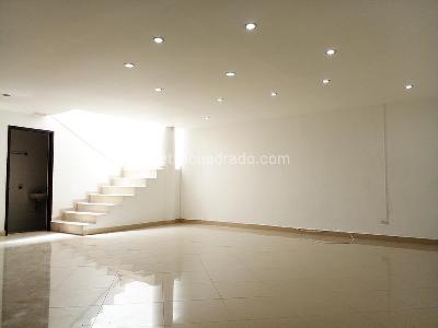 Casa de 4 alcobas en venta en El Poblado, Medellín, 330 m² · foto 7 de 19