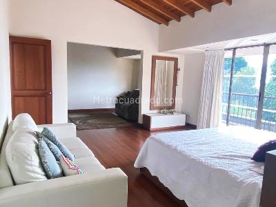 Casa de 3 alcobas en venta en Envigado, Envigado, 280 m² · foto 10 de 16
