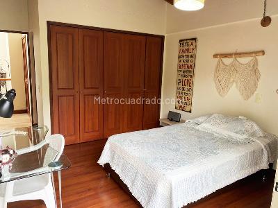 Casa de 3 alcobas en venta en Envigado, Envigado, 280 m² · foto 11 de 16