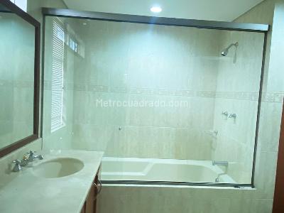 Casa de 3 alcobas en venta en Envigado, Envigado, 280 m² · foto 13 de 16