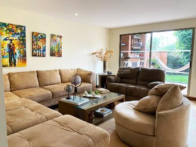 Casa de 3 alcobas en venta en Envigado, Envigado, 280 m² · foto 2 de 16