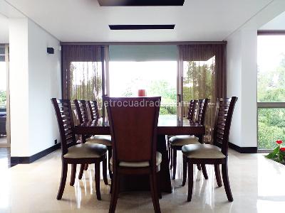 Casa de 4 alcobas en venta en Envigado, Envigado, 648 m² · foto 4 de 19