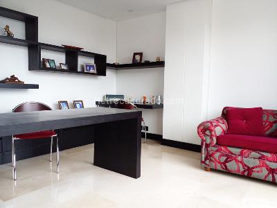 Casa de 4 alcobas en venta en Envigado, Envigado, 648 m² · foto 9 de 19