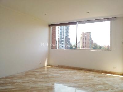 Apartamento de 4 alcobas en venta en El Castillo, Medellín, 250 m² · foto 16 de 19