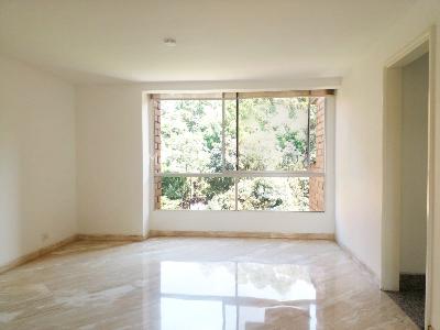 Apartamento de 4 alcobas en venta en El Castillo, Medellín, 250 m² · foto 5 de 19