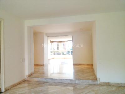 Apartamento de 4 alcobas en venta en El Castillo, Medellín, 250 m² · foto 6 de 19