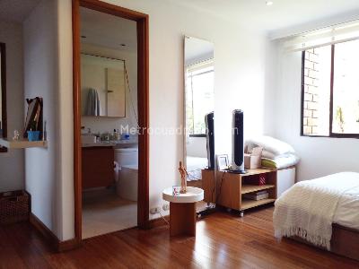 Apartamento de 3 alcobas en venta en Los Balsos, Medellín, 250 m² · foto 14 de 18
