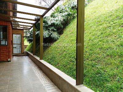 Casa de 4 alcobas en venta en Envigado, Envigado, 380 m² · foto 18 de 20