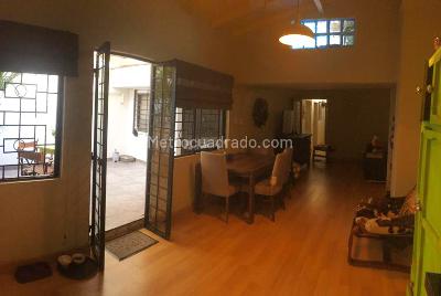 Casa de 3 alcobas en venta en El Poblado, Medellín, 290 m² · foto 4 de 11