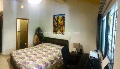 Casa de 3 alcobas en venta en El Poblado, Medellín, 290 m² · foto 5 de 11