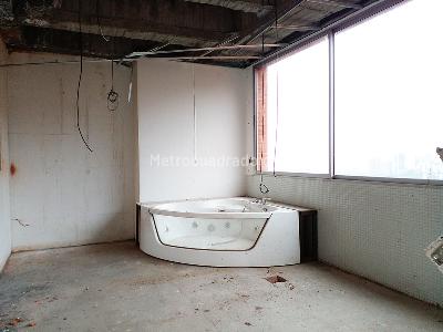 Apartamento de 1 alcoba en venta en El Poblado, Medellín, 401 m² · foto 11 de 15
