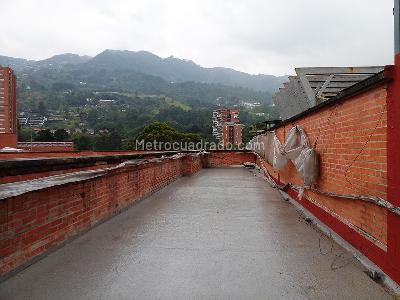 Apartamento de 1 alcoba en venta en El Poblado, Medellín, 401 m² · foto 13 de 15