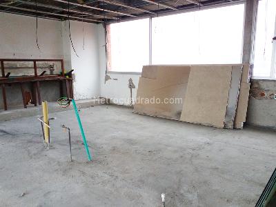Apartamento de 1 alcoba en venta en El Poblado, Medellín, 401 m² · foto 3 de 15